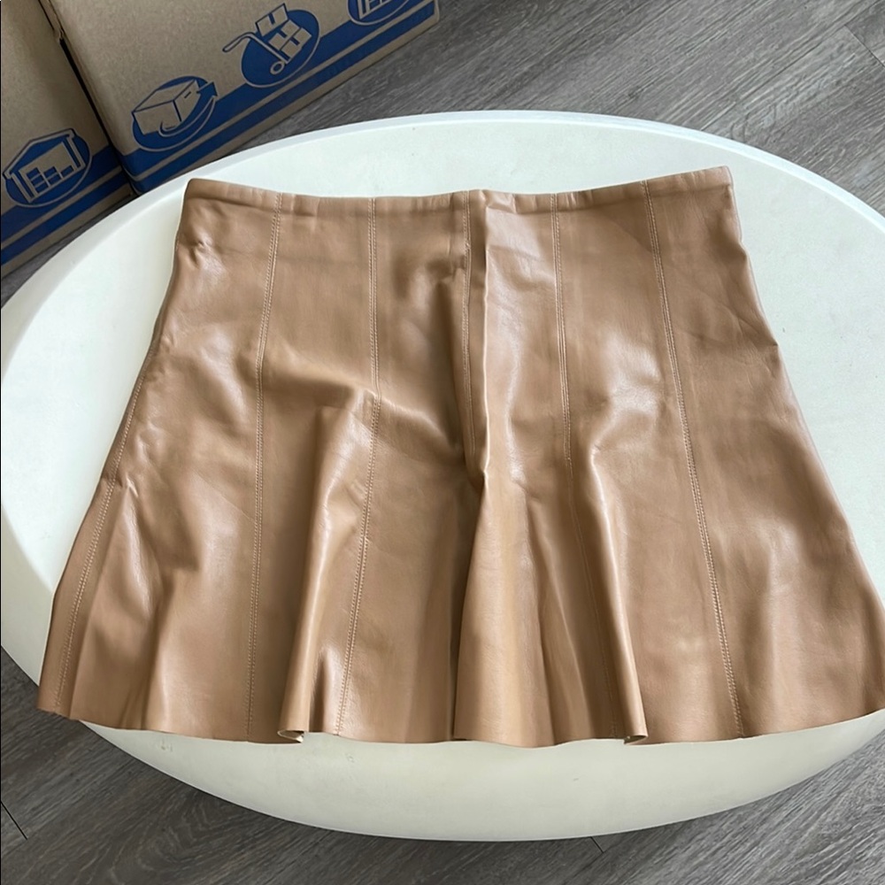 House of Harlow 1960 Tan Pleated A-Line Mini Skirt